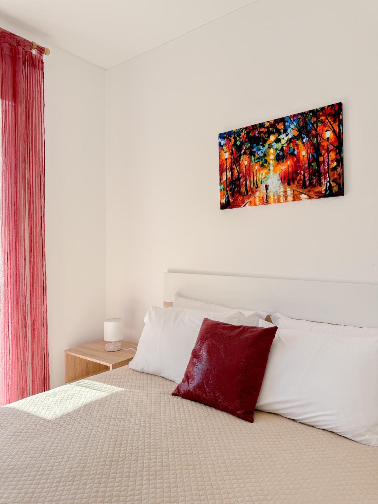 Urban Retreat With Easy Access #1892 Apartment