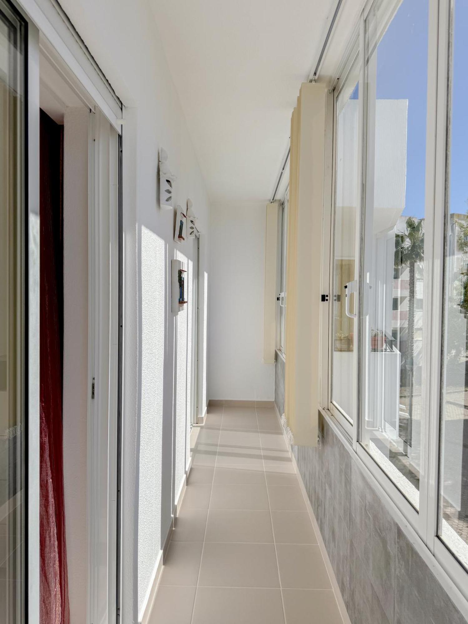 Apartment Urban Retreat With Easy Access #1892 Lagos