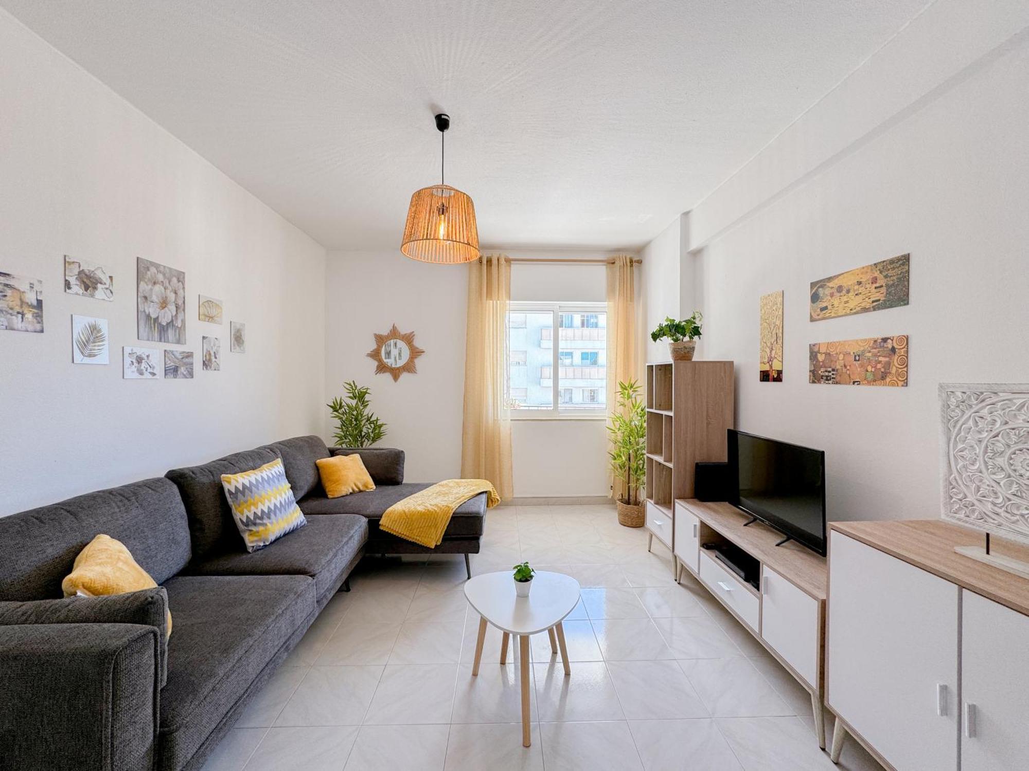 Apartment Urban Retreat With Easy Access #1892 Lagos