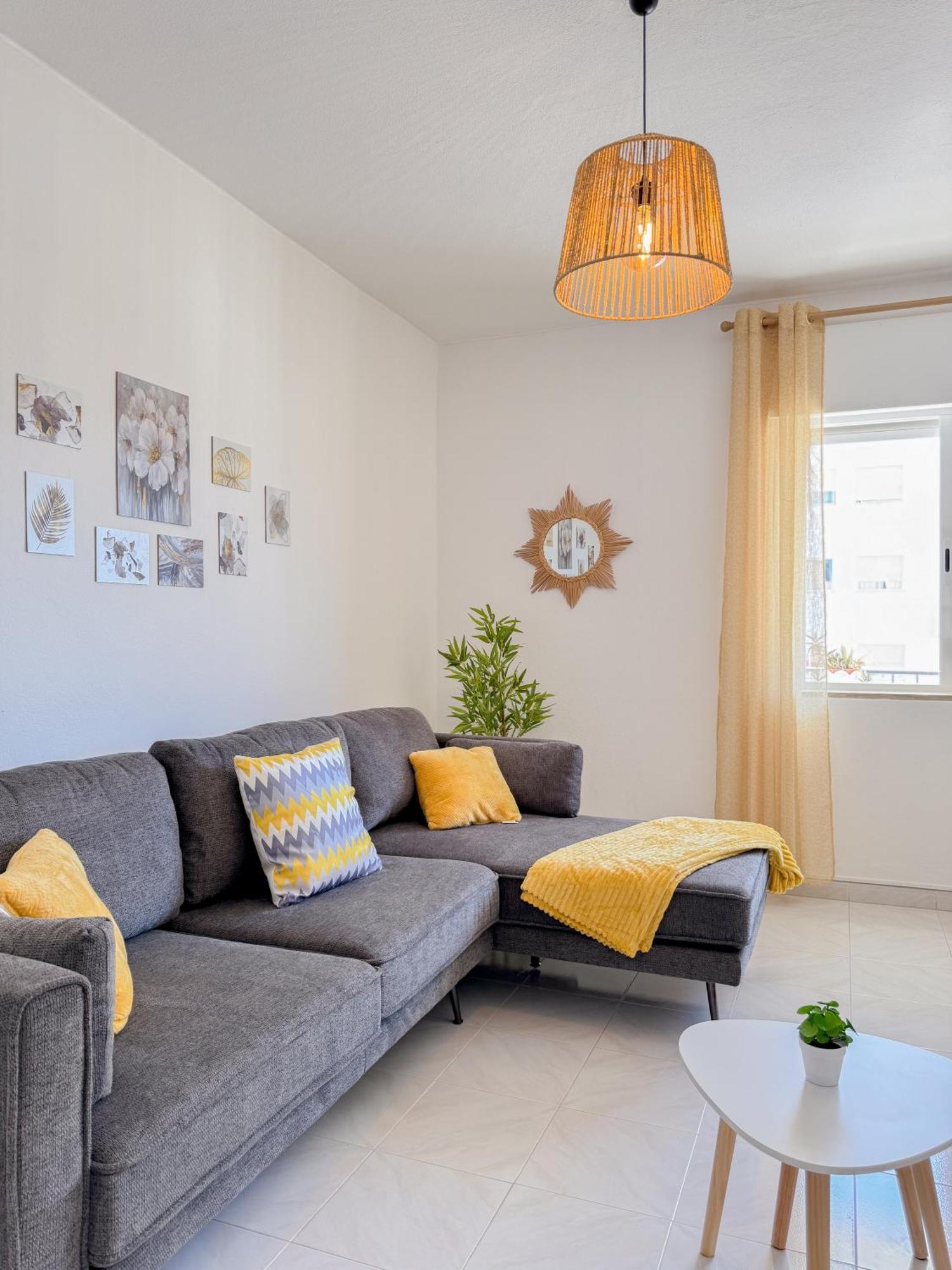 Urban Retreat With Easy Access #1892 Apartment *